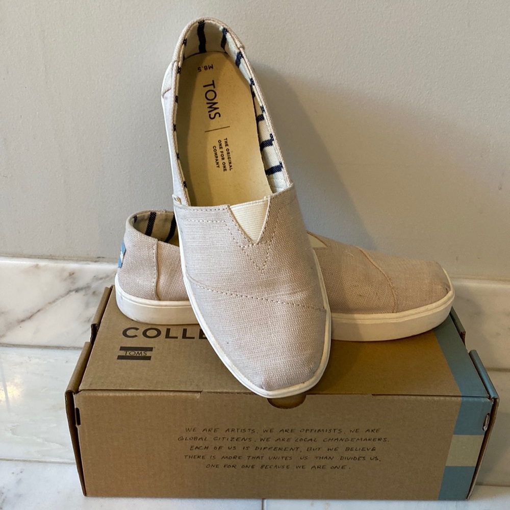 TOMS Classic Natural Canvas Cupsole Slip On Shoes, Size 8.5